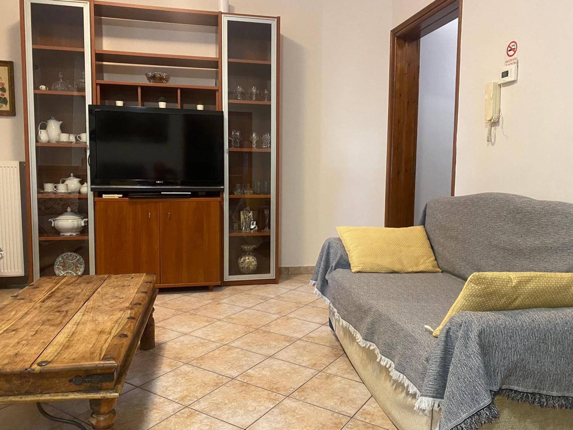 Cozy & Quiet City Apartment Trikala  Exterior foto
