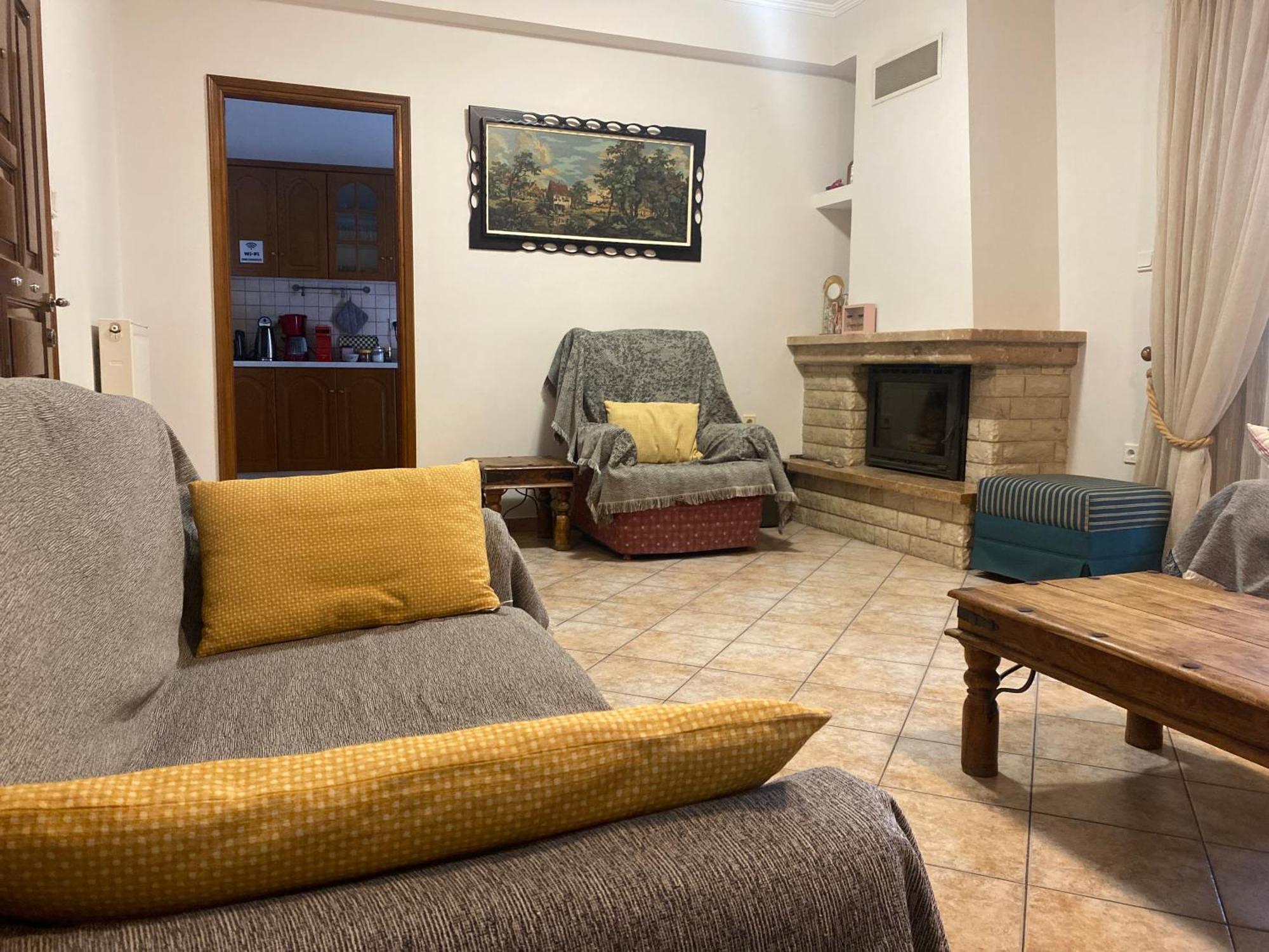 Cozy & Quiet City Apartment Trikala  Exterior foto